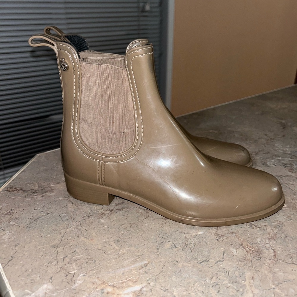 Lemon Jelly rain booties​ size 36 (5.5-6US)